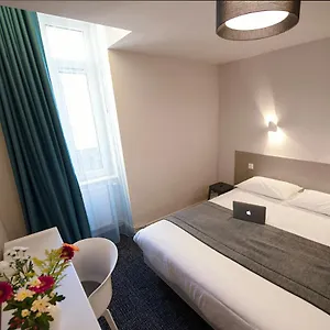 2* Hotel Du Port